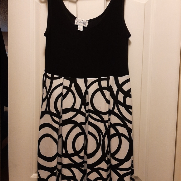 Joseph Ribkoff dress - Picture 1 of 3